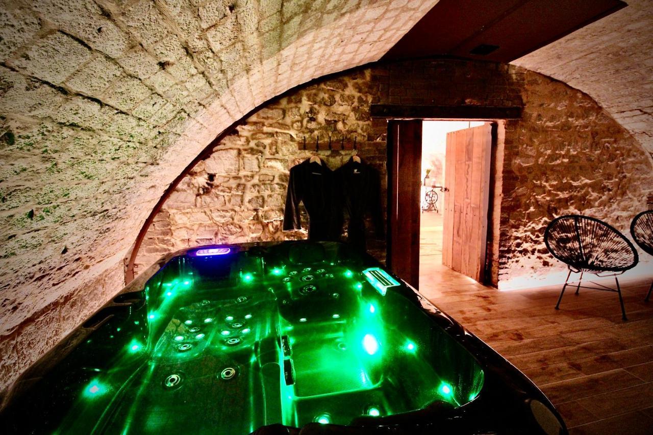Spa Gaalor***** - Jacuzzi & Sauna A Rouen Esterno foto